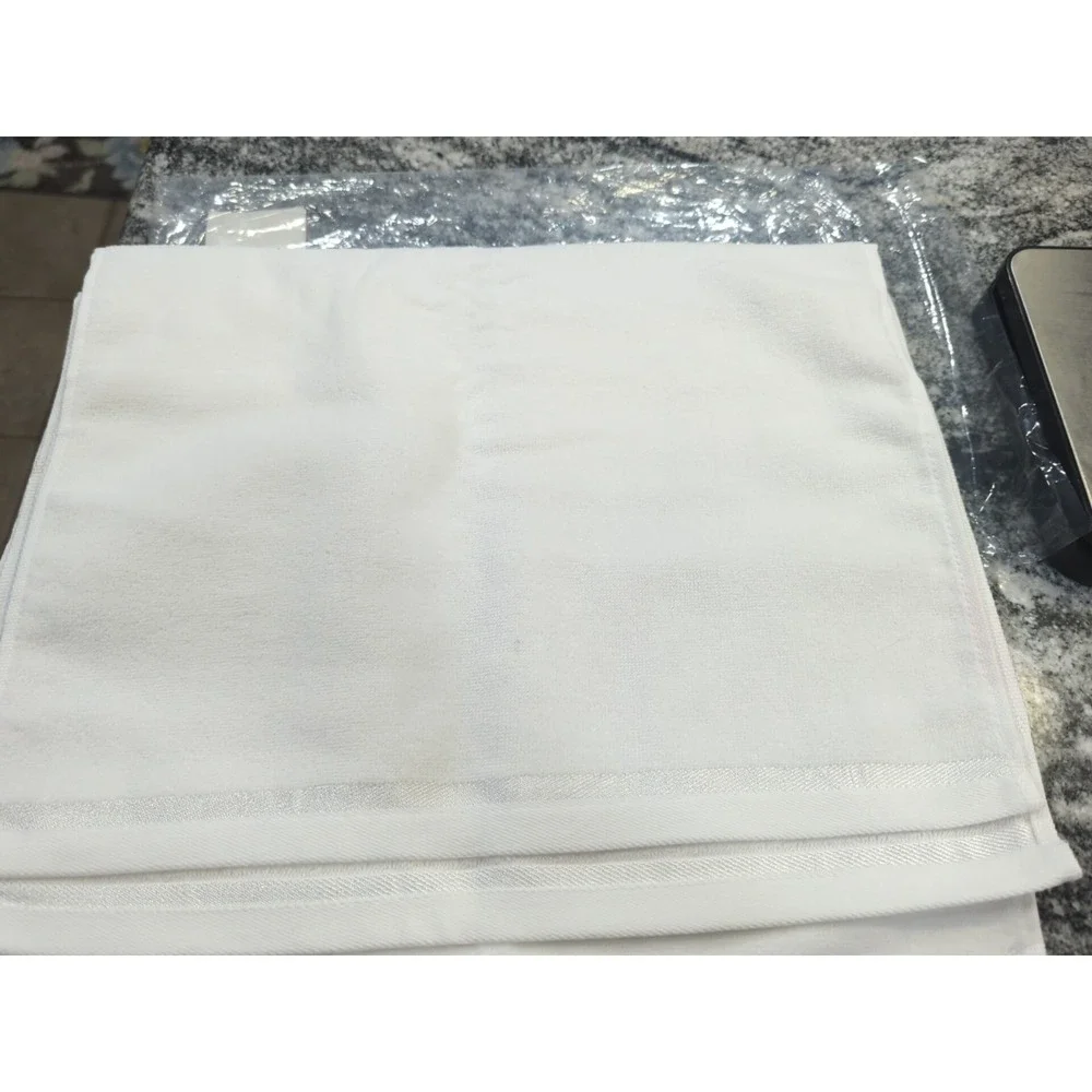 2 Cat Kitten Kitty Cat Hand Towels NEW